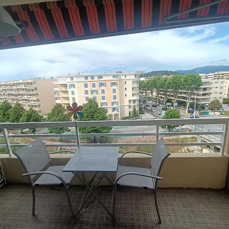 Provencal Apartamento Cagnes-sur-Mer Exterior foto