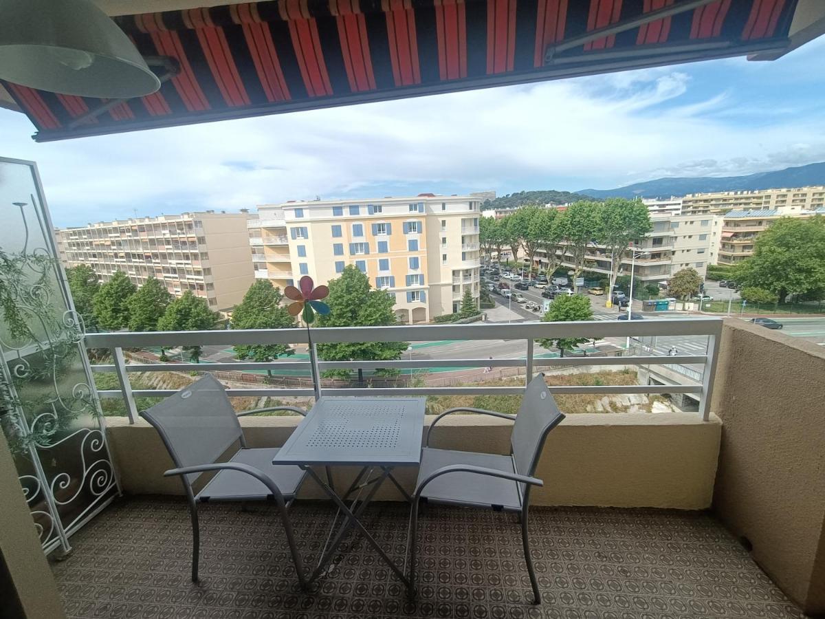 Provencal Apartamento Cagnes-sur-Mer Exterior foto